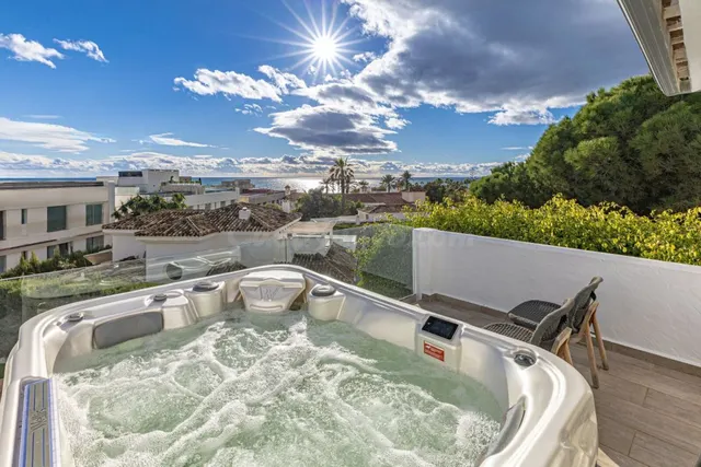 Chalet 5 habitaciones 360m² en venta - Marbella — 4
