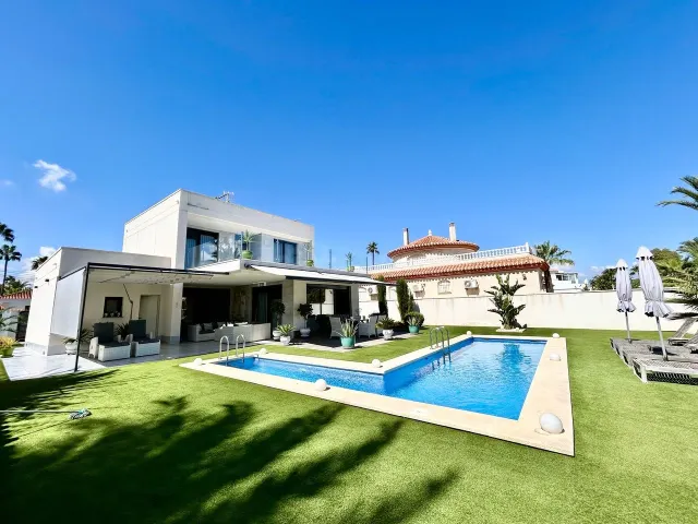 Villa 3 habitaciones 174m² en venta - Los Urrutias