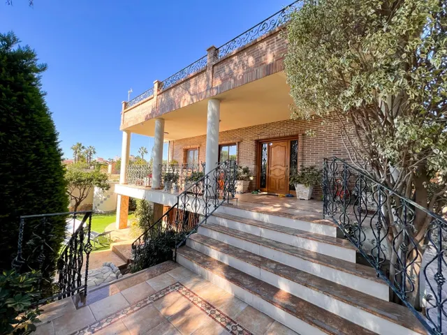 Villa de Lujo 5 habitaciones 300m² en venta - Centro de la C - foto 4