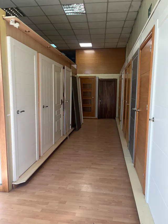 Amplio Local Comercial en Alquiler en Santo Ángel — 11