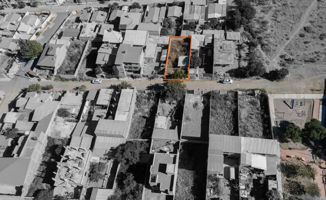 42.500$us Bonito terreno en Amancayas, a 2 cuadras y media d - foto 3