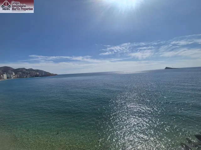 Primerísima línea de la playa de levante, Benidorm! — 6