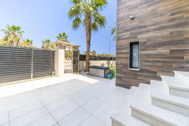 Espectacular Chalet Nuevo en Lomas de Cabo Roig, — 10