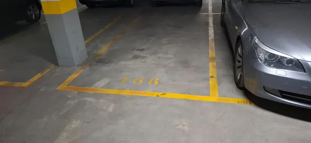 PLAZA DE GARAJE EN ALAMEDA. EDF. FERROVIAL — 8