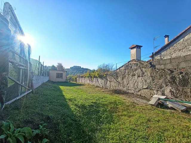 ¿Buscas una casa con terreno, posibilidades y un precio de mercado? Esta puede ser la oportunidad que estabas esperando. — 24