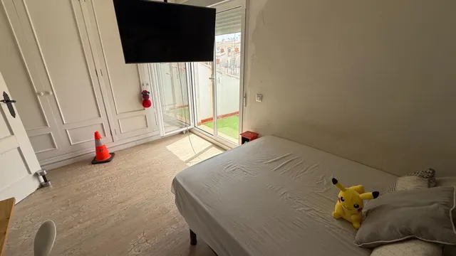 Adosado con terraza y sótano — 23