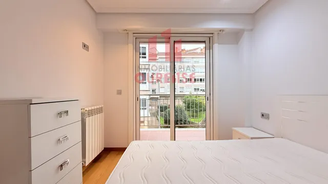 PRECIOSA VIVIENDA SEMINUEVA SITUADA EN O COUTO — 29