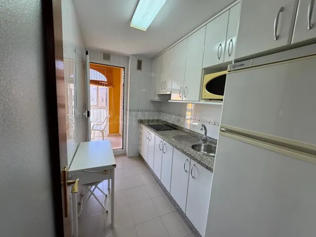 ÁTICO EN URBANIZACIÓN CON PISCINA EN JEREZ FRONTERA - foto 3