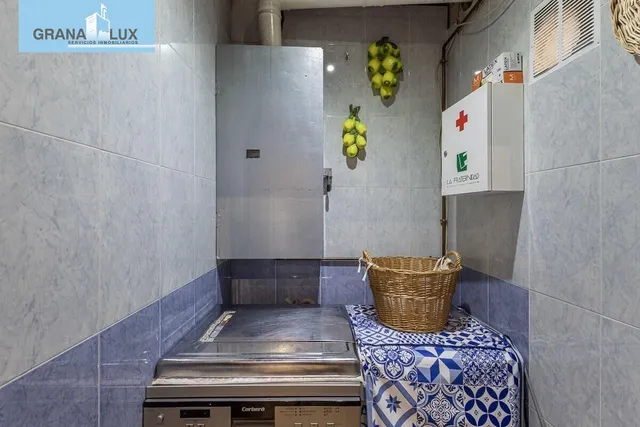 Chalet independiente con pozo propio y placas solares — 8