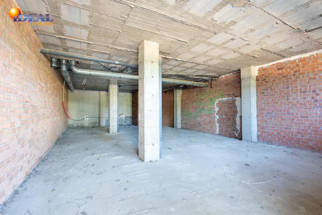 Local comercial en el Campus de la Salud — 8