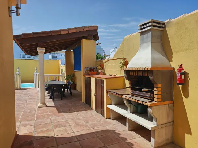 CHALET CON PISCINA EN SANCTI PETRI — 18