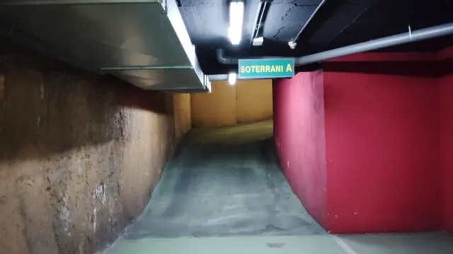 Parking de moto 4m² en alquiler - Barcelona — 10