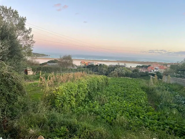 Espectacular suelo con vista al mar en Mogro. - foto 3