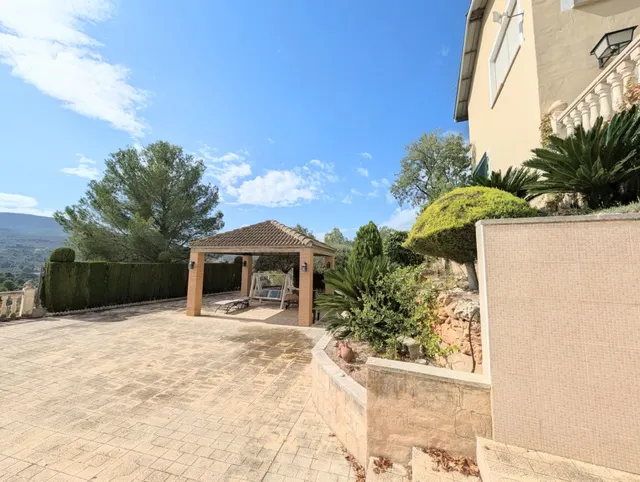 Oportunidad, en venta magnífico chalet en Cocentaina. — 19