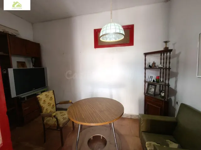 Amplia Casa en Venta en el Barrio Pinilla de Zamora por 150. - foto 2
