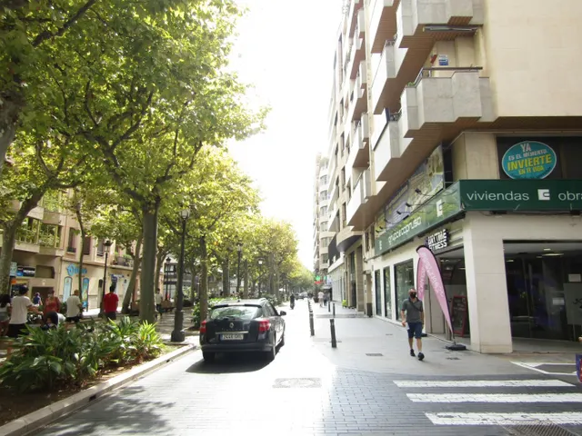 CENTRO GANDÍA - PASEO GERMANIAS - PLAZA DE GARAJE ABIERTA - SE ALQUILA — 6