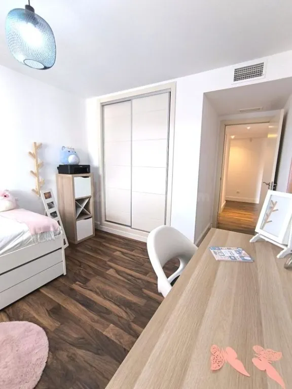 Apartamento en Venta en Linea De La Concepcion, La Cádiz — 4