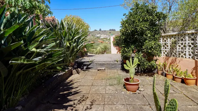 CASA REFORMADA CON AMPLIO TERRENO EN LA SOLANA, SAN MATEO — 12