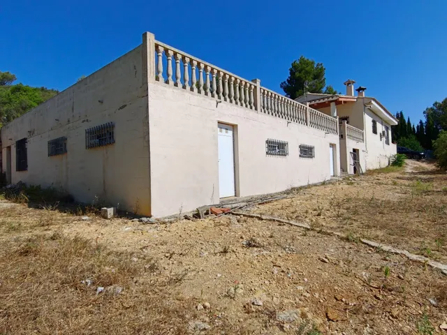Chalet con piscina — 29