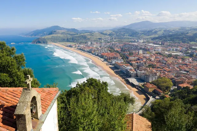 Exclusivo apartamento recién reformado a sólo un minuto a pie de la playa de Zarautz. — 30