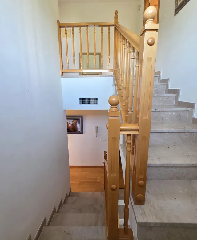 CASA ADOSADA DE 6 habitaciones EN VILAFORTUNY — 41