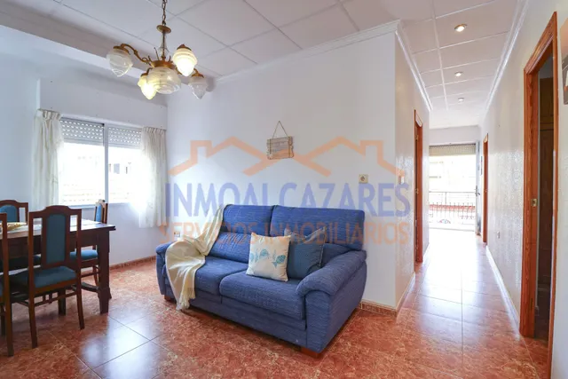 ¡A SOLO 1 MINUTO DE LA PLAYA! CÉNTRICO APARTAMENTO EN PRIMERA PLANTA DE 3 DORMITORIOS Y TERRAZA CON VISTAS AL MAR, EN LOS ALCÁZARES, MURCIA. — 6