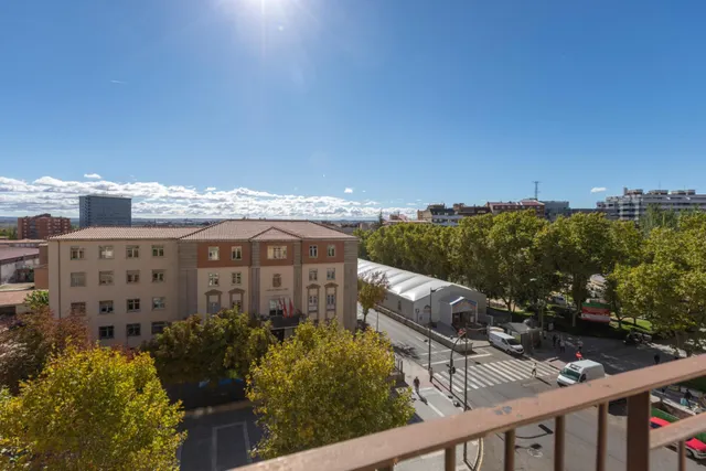 "VISTAS" al Parque de la Marina, en pleno centro de Zamora — 15