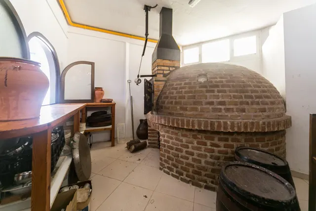 Restaurante con casa en preciosa ubicación de Cerdanyola — 28