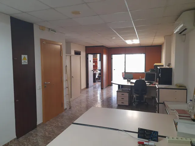 OPORTUNIDAD ESPECTACULAR LOCAL DE OFICINAS EN LA ZONA MAS CENTRICA DE MORA D´EBRE — 7