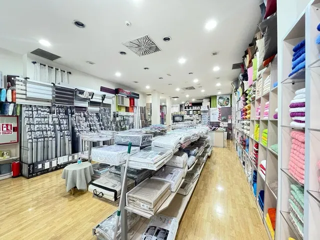 LOCAL EN VENTA O ALQUILER EN RAMBLA SAN SEBASTIAN - foto 2