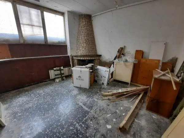 Planta baja de un edificio de 2 plantas — 11