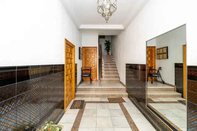 🏠 AMPLIO PISO EN EL CENTRO DE ALCALÁ LA REAL – 190 m2 CON TERRAZA Y OPCIÓN DE GARAJE — 4