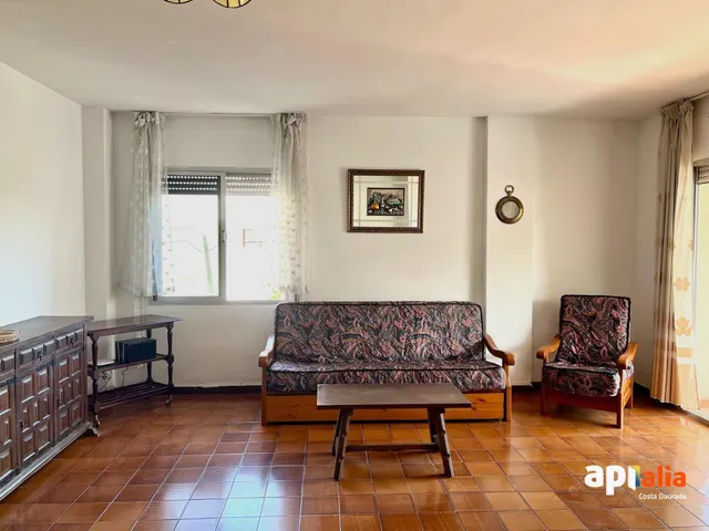 PISO EN SALOU DE 3 habitaciones — 31