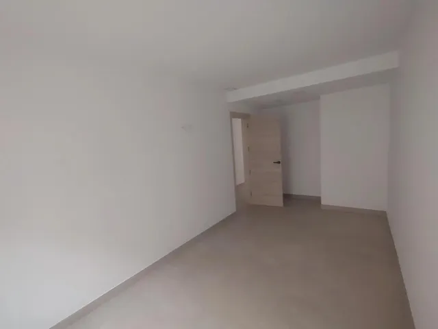 ALQUILER TEMPORAL PISO REFORMA INTEGRAL EN OTURA — 17