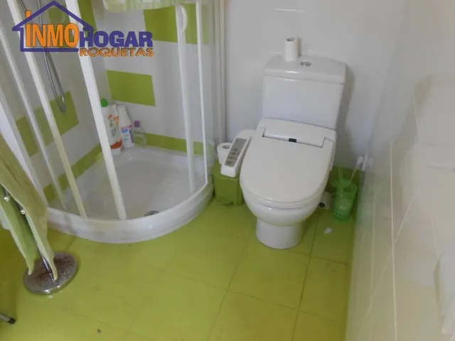 CHALET DE LUJO, 1000 m de parcela, 4 DOR,3 BAÑOS, PIS EXCELENTENTES CALIDADES A 200 m DE LA PLAYA!! — 19
