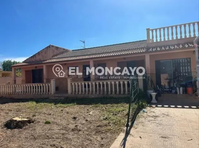 Fantástico chalet independiente con jardín privado en la exclusiva zona de Los Balcones, Torrevieja — 21