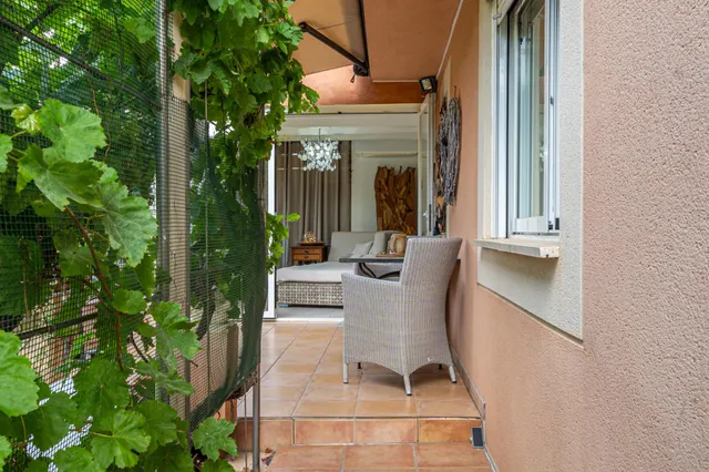 Planta baja totalmente reformada con jardín privado, sauna, piscina comunitaria y parking en Sa Coma — 32