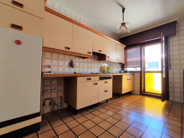 PISO CON JARDINES Y PISCINA COMUNITARIOS EN ARTZINIEGA - foto 3