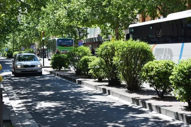 Local de 50 m2 en Av Madrid, frente al Mercado Delicias y junto Pso. Calanda — 12