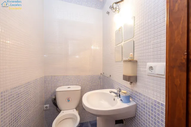 Casa exclusiva junto a Acera del Darro. Pleno centro de Granada. Seminueva y con ascensor propio — 47