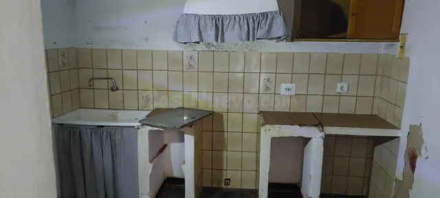 Casa con almacén para rehabilitar en Els Hortets, Deltebre - foto 4