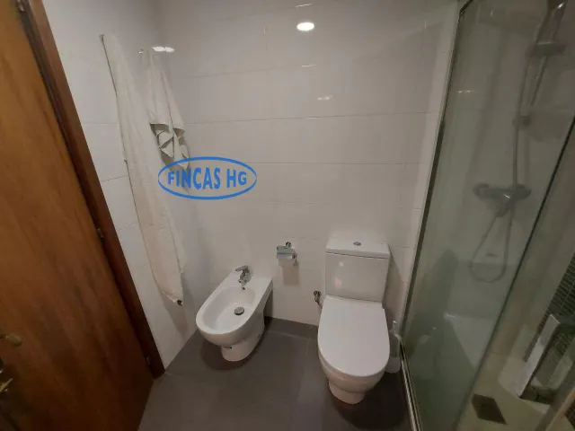 Amplia vivienda de lujo junto al Puerto Deportivo y Paseo Marítimo — 24