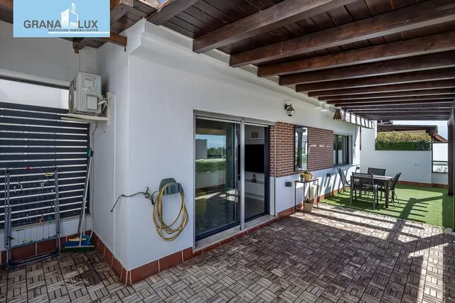 PISO CON TERRAZA EN ALBOLOTE — 8