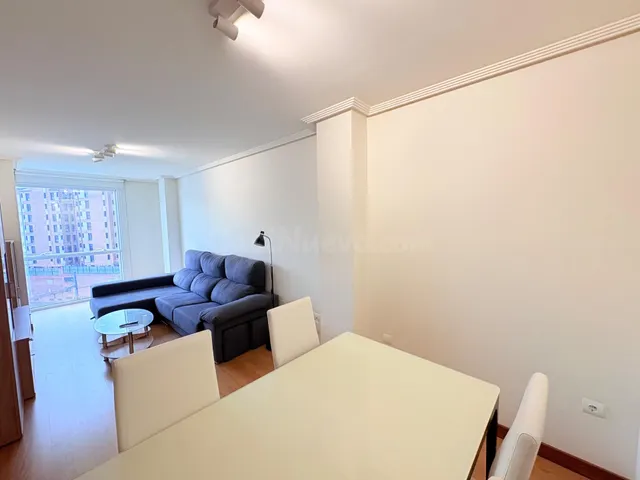 APARTAMENTO CENTRICO CALIDADES DE 1ª - foto 4