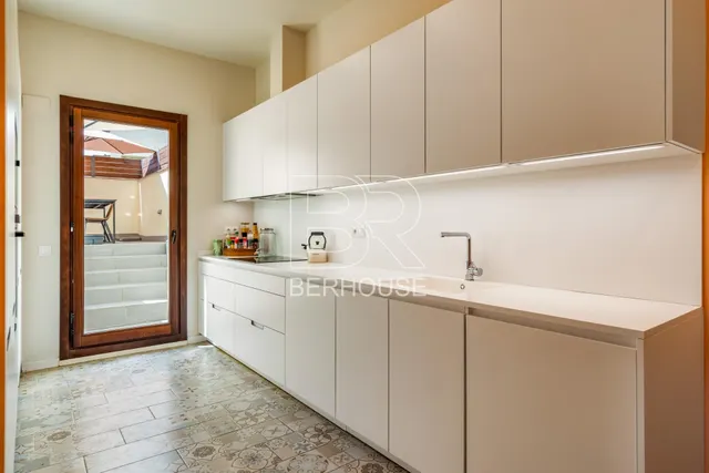 Piso con jardín privado en finca catalogada - Teià centro — 8