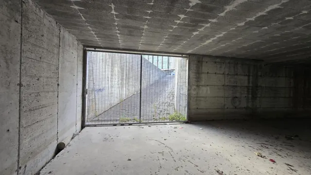 Local comercial 640m² en venta - Someso - foto 3