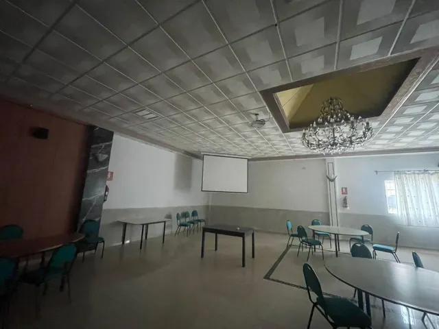 SALÓN DE  BODAS Y RESTAURANTE EN VENTA — 34