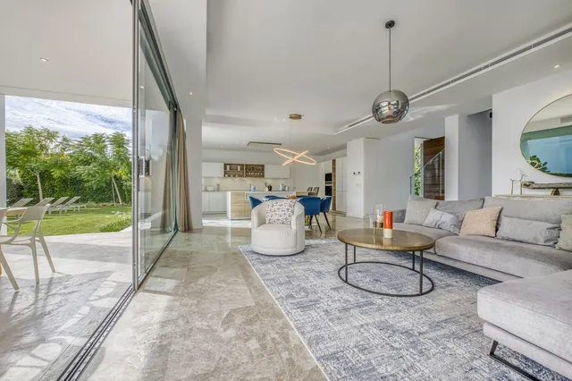 Chalet 5 habitaciones 441m² en venta - Costa Del Sol — 15