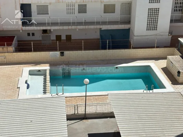 Ático dúplex, situado en la zona centro de la playa de Daimú - foto 4