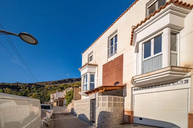Amplísima casa en Güejar Sierra con espectaculares vistas — 21